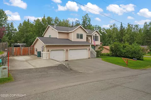10720 Whimbrel Dr, Anchorage, AK 99507