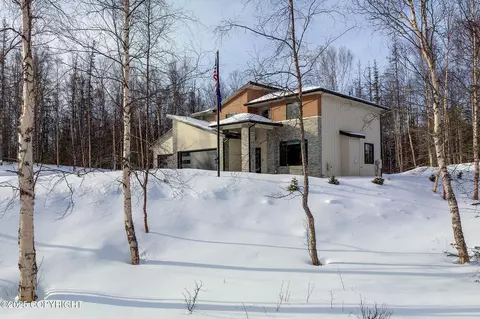 7685 E Bear Claw Loop, Wasilla, AK 99654 photo 4