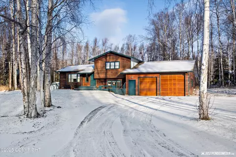 5061 W Clarion Ave, Wasilla, AK 99623
