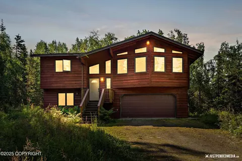 10151 Evergreen Tree St, Anchorage, AK 99507