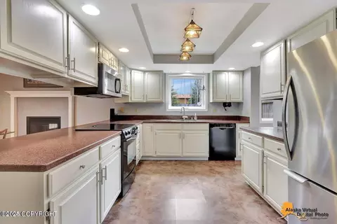 9927 Afognak Cir, Eagle River, AK 99577 photo 4