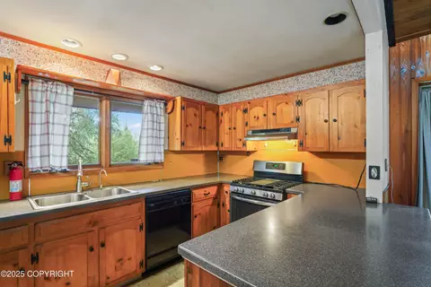5427 Wild Mountain Dr, Eagle River, AK 99577 photo 8