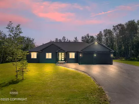 4580 E Pamela Dr, Wasilla, AK 99654