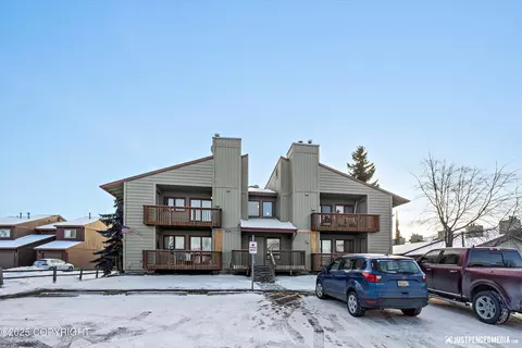 10250 Jamestown Dr # B-16, Anchorage, AK 99507