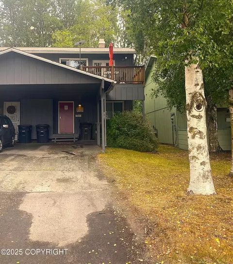 1227 Inlet Pl, Anchorage, AK 99501