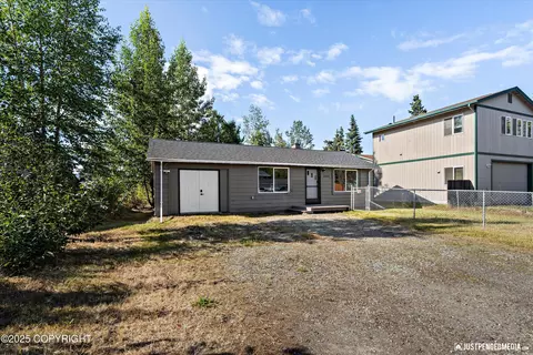 6600 E 8th Ave, Anchorage, AK 99504 photo 3