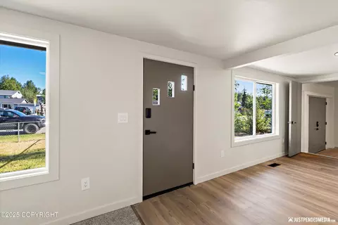 6600 E 8th Ave, Anchorage, AK 99504 photo 5