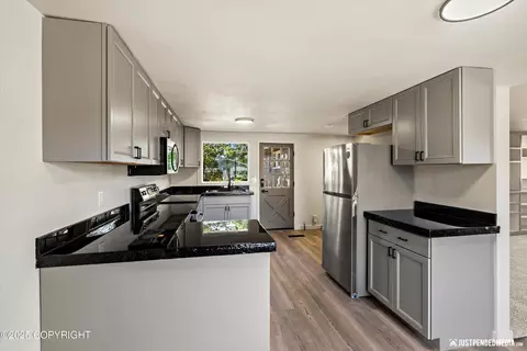 6600 E 8th Ave, Anchorage, AK 99504 photo 12