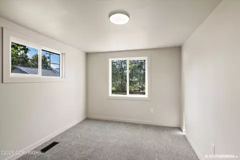 6600 E 8th Ave, Anchorage, AK 99504 photo 25