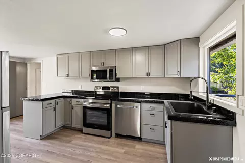 6600 E 8th Ave, Anchorage, AK 99504 photo 14