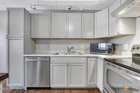 7410 E 4th Ave, Anchorage, AK 99504 photo 18