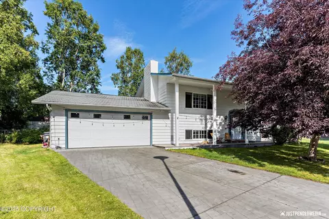 5047 Mills Dr, Anchorage, AK 99508