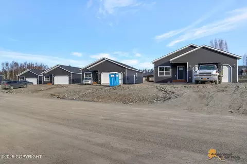 7197 W Bull Rush Ave, Wasilla, AK 99623