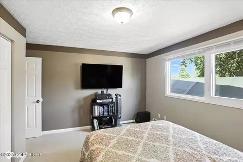 Bedroom - 10826 Goodpaster Cir, Eagle River, AK 99577 photo 3 of 6