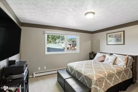 Bedroom - 10826 Goodpaster Cir, Eagle River, AK 99577 photo 1 of 6