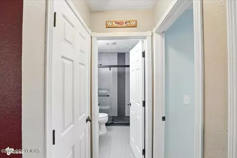Entry Way - 10826 Goodpaster Cir, Eagle River, AK 99577 photo 4 of 6