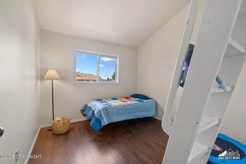 Bedroom - 10515 Spindrift Loop, Anchorage, AK 99515 photo 2 of 5