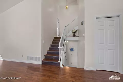Entry Way - 10515 Spindrift Loop, Anchorage, AK 99515 photo 3 of 5