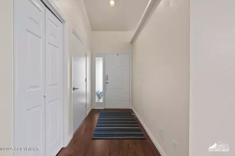 Entry Way - 10515 Spindrift Loop, Anchorage, AK 99515 photo 2 of 5