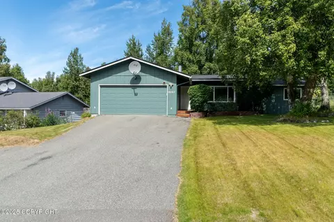 18107 Kantishna Dr, Eagle River, AK 99577