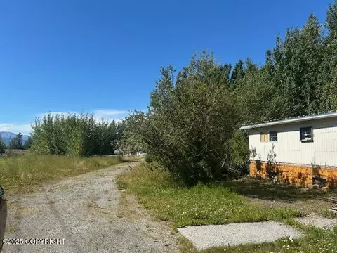 947 S Blunck St, Palmer, AK 99645