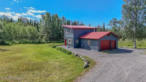 37605 Nadine Cir, Sterling, AK 99672