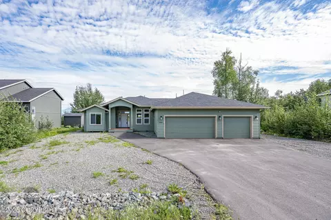 5490 S Irwin Dr, Wasilla, AK 99623