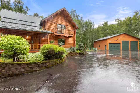 1070 W Gail Dr, Wasilla, AK 99654