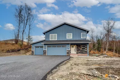 11846 E Kingdom Ave, Palmer, AK 99645
