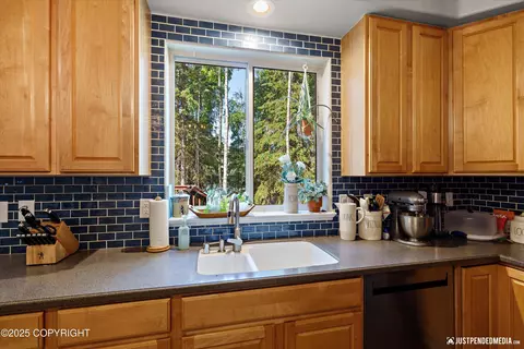 8756 Inyo Cir, Eagle River, AK 99577 photo 24