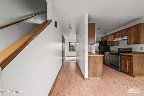 917 E 45th Ct, Anchorage, AK 99503 photo 27