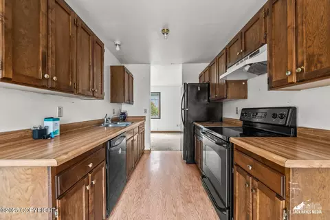 917 E 45th Ct, Anchorage, AK 99503 photo 32