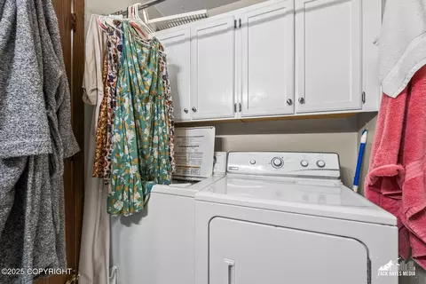 917 E 45th Ct, Anchorage, AK 99503 photo 24