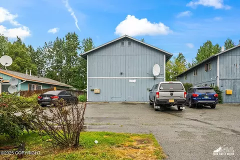917 E 45th Ct, Anchorage, AK 99503