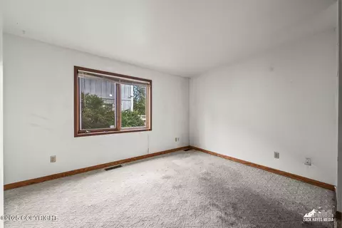 917 E 45th Ct, Anchorage, AK 99503 photo 28