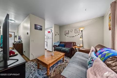 917 E 45th Ct, Anchorage, AK 99503 photo 7