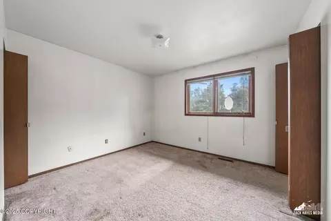 917 E 45th Ct, Anchorage, AK 99503 photo 37