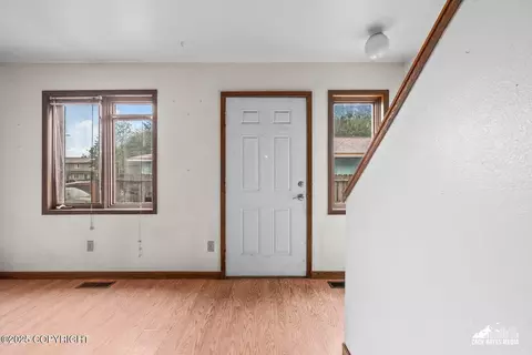 917 E 45th Ct, Anchorage, AK 99503 photo 26