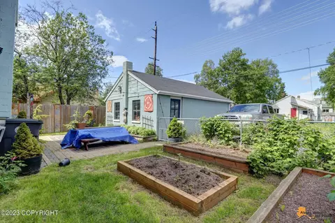 Exterior - 129 E 11th Ave, Anchorage, AK 99501 photo 10 of 14