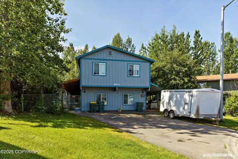 8510 Moss Ct, Anchorage, AK 99504