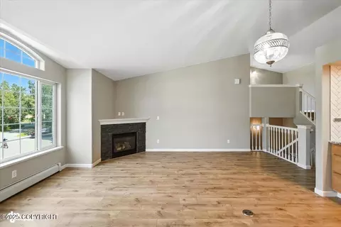 Living - 5616 E Beaver Ave # E, Wasilla, AK 99654 photo 5 of 9