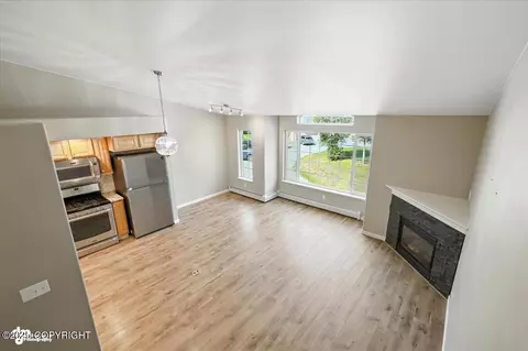 Living - 5616 E Beaver Ave # E, Wasilla, AK 99654 photo 7 of 9