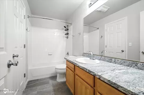 Bath - 5616 E Beaver Ave # E, Wasilla, AK 99654 photo 1 of 4