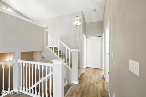 Entry Way - 5616 E Beaver Ave # E, Wasilla, AK 99654 photo 3 of 6