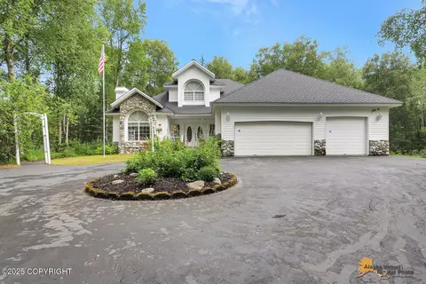 8581 E Highlander Cir, Palmer, AK 99645