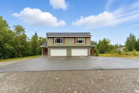 5965 E Wolverine Ave, Wasilla, AK 99654
