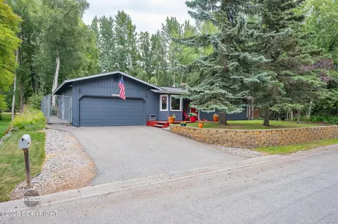 13521 Jarvi Dr, Anchorage, AK 99515
