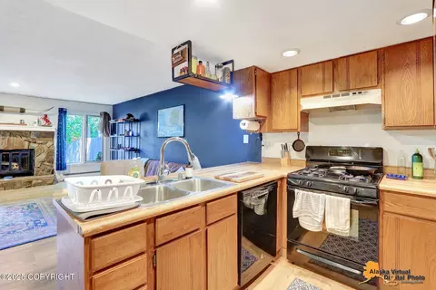 Kitchen - 18720 N Lowrie Loop, Eagle River, AK 99577 photo 3 of 5