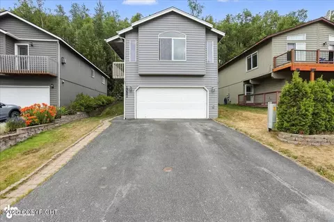 19641 Highland Ridge Dr, Eagle River, AK 99577