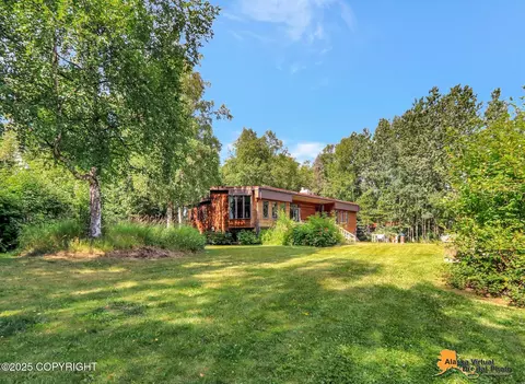 8210 Sundi Dr, Anchorage, AK 99502